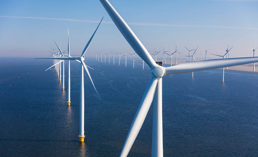 Spreading the use of renewable energy through our offshore wind-power generation business