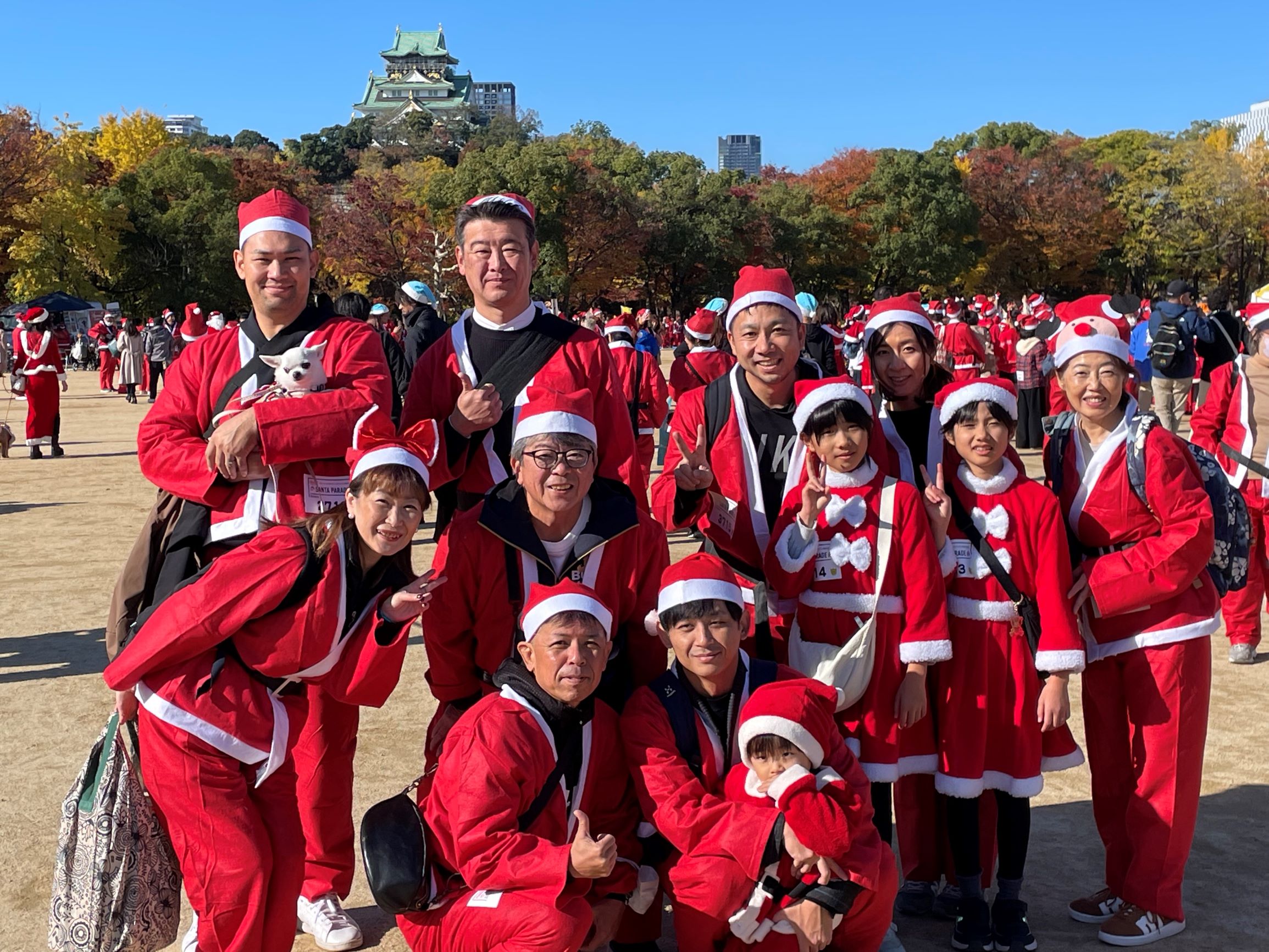 【社会貢献活動】大阪支社有志が「SANTA PARADE OSAKA」に参加しました